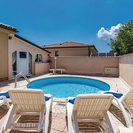 Beautiful In With Wifi Holiday home